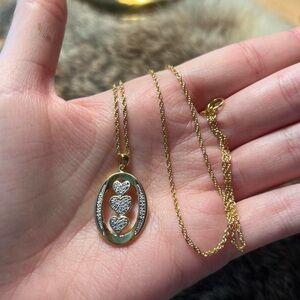 Vintage gold toned mother/daughter triple heart diamond pendant necklace